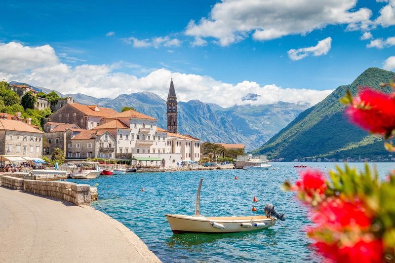 agencija luna mne crna gora perast