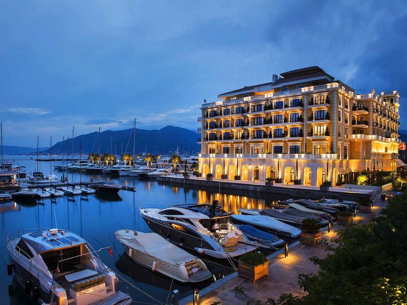 agencija luna mne crna gora porto montenegro 3