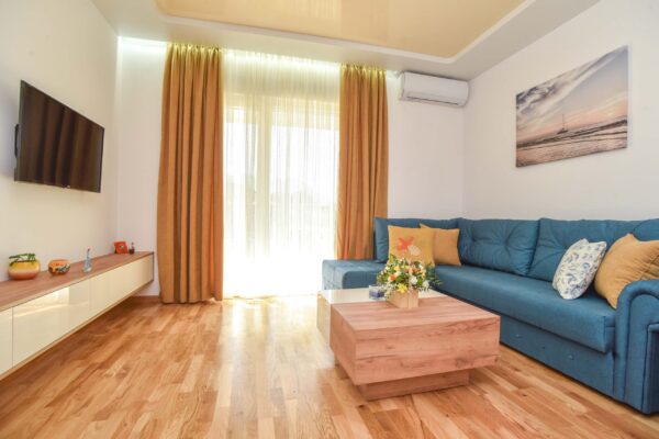 Two apartments, 43 m2 Becici, Budva