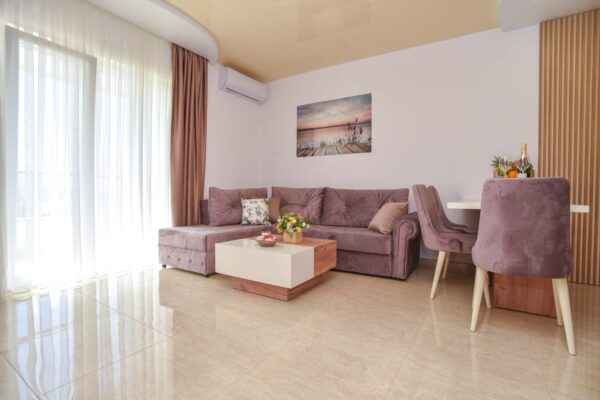 Two apartments, 43 m2 Becici, Budva